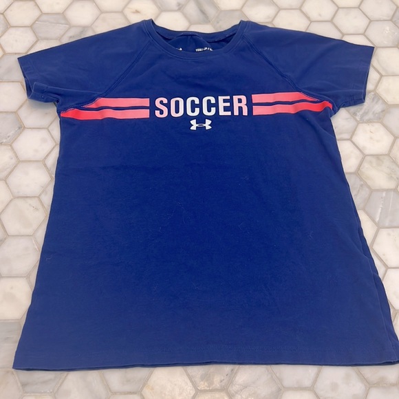 Under Armour Other - Under Armour Heat Gear Loose Fit Soccer T Shirt Girls Size YSM